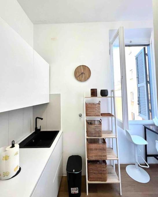 Aphrodite Apartment Piazza Venezia Рим Екстер'єр фото